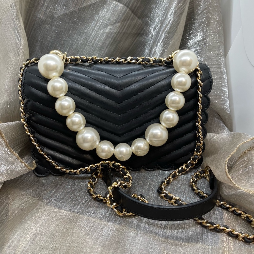 Beaded handle crossbody bag, black, small